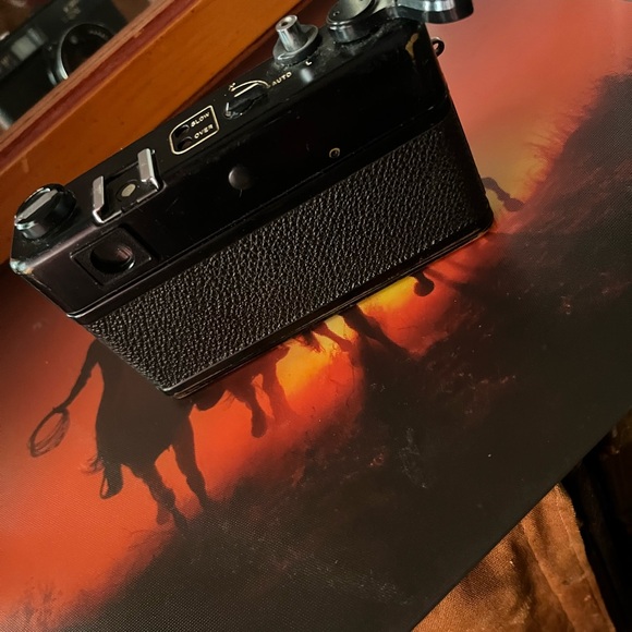 Yashica MG-1 SLR Camera Rangefinder Camera - Picture 3 of 4